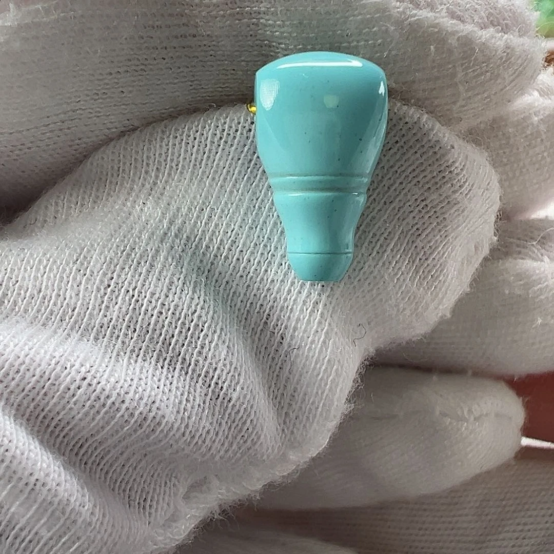 绿松石三通未镶嵌