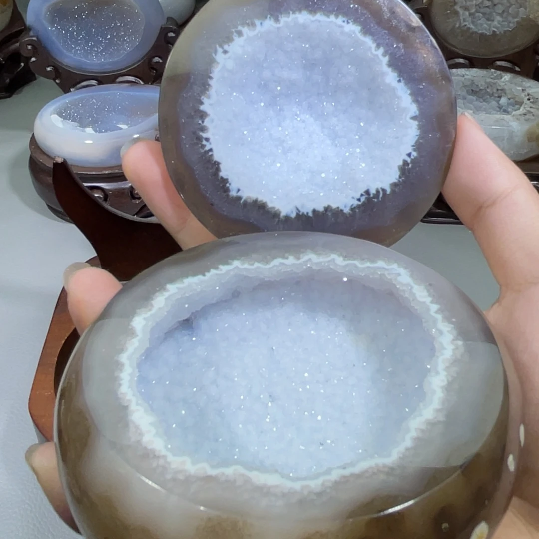 未镶嵌水晶大型摆件（非配饰）聚宝盆