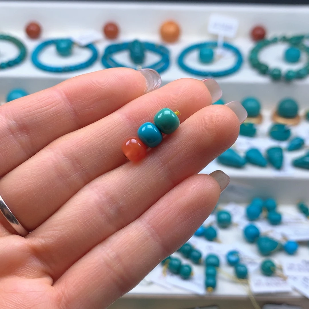 绿松石配饰未镶嵌