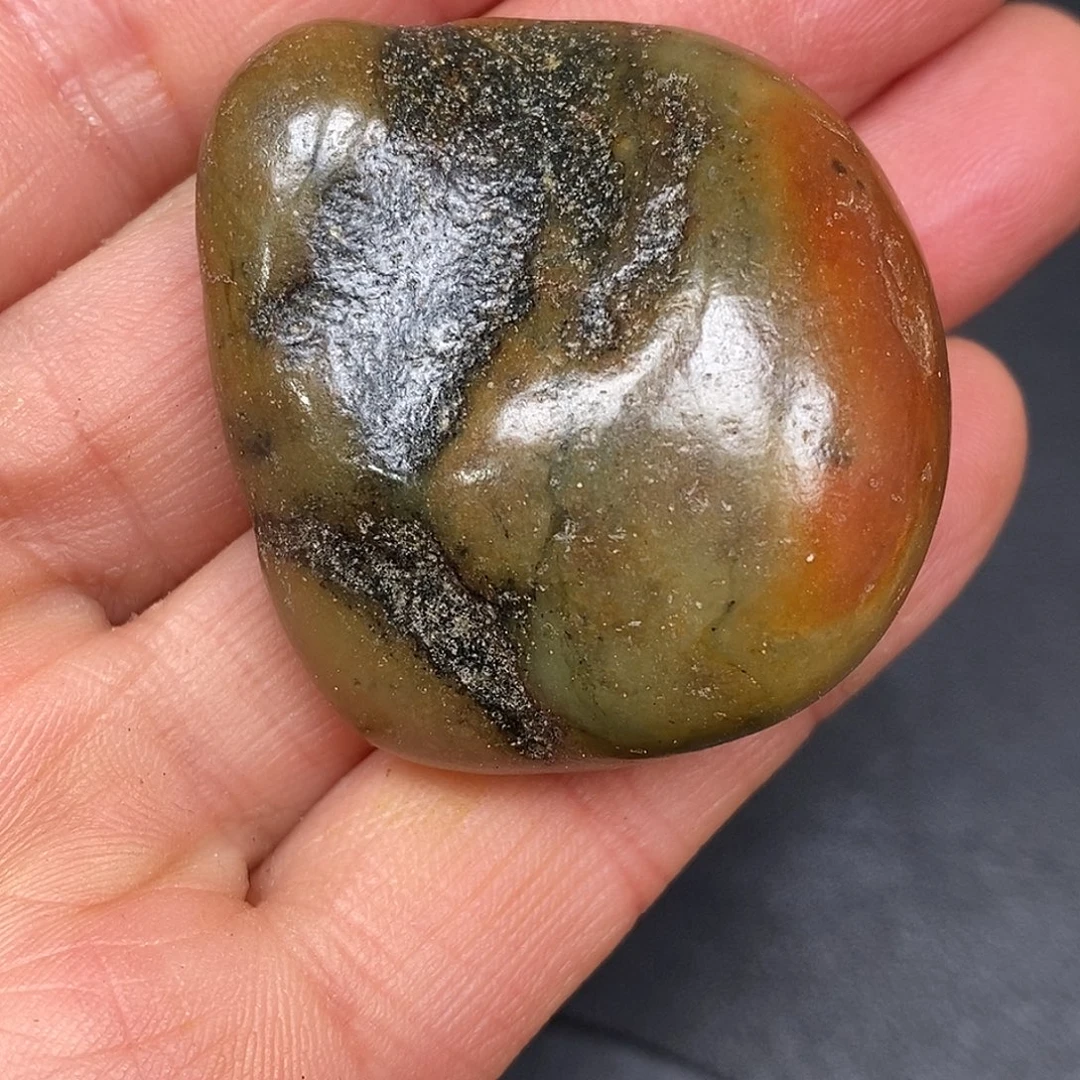 和田玉未镶嵌珠宝奇石