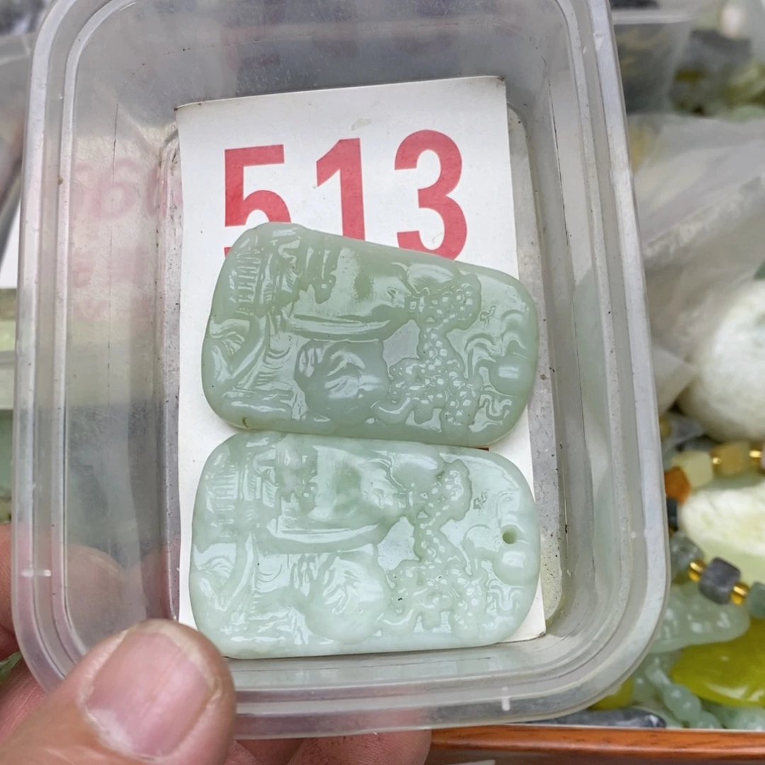 蛇纹石玉未镶嵌挂坠