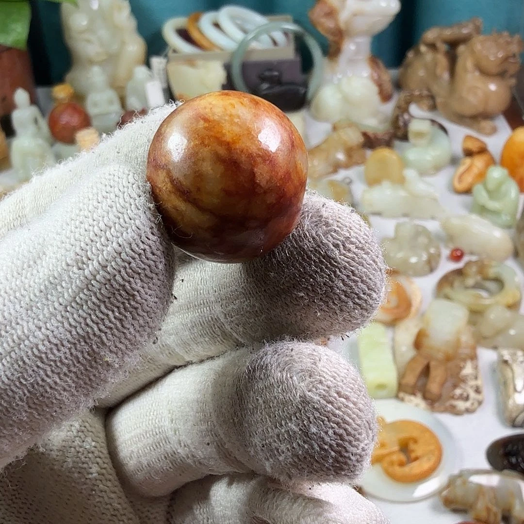 一***鱼和田玉（糖玉）未镶嵌颈饰