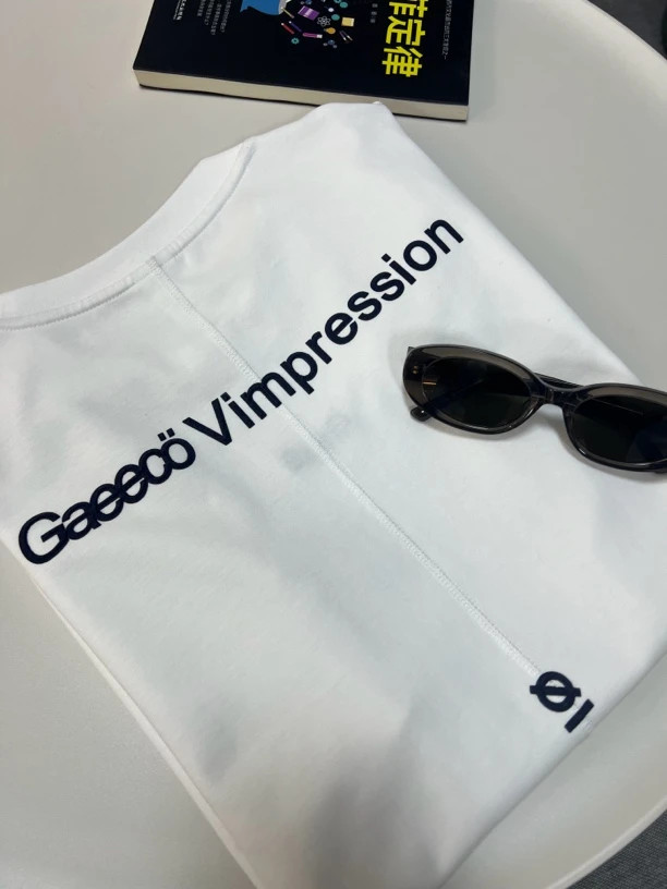 YL 早春新款定织缝制排序字母圆领T恤男款圆领宽松