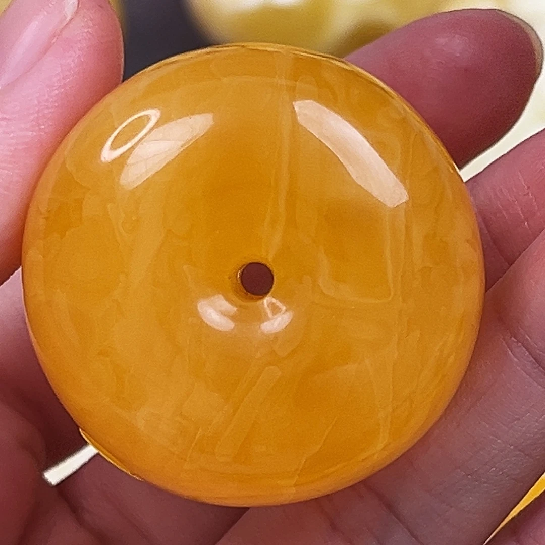 蜜蜡裸石未镶嵌橘红扣子