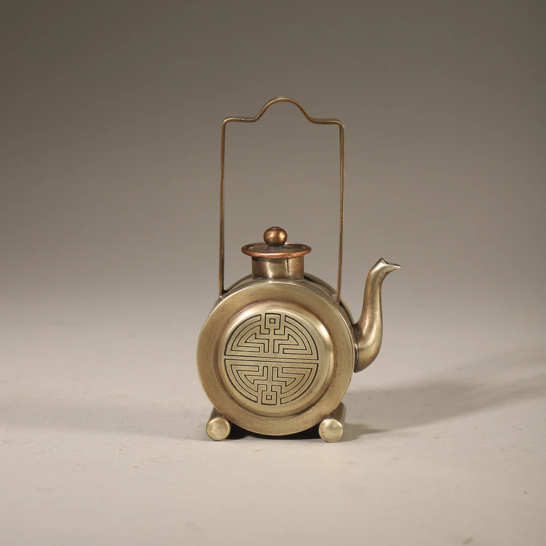 Lot14清代 白铜錾刻提梁水滴