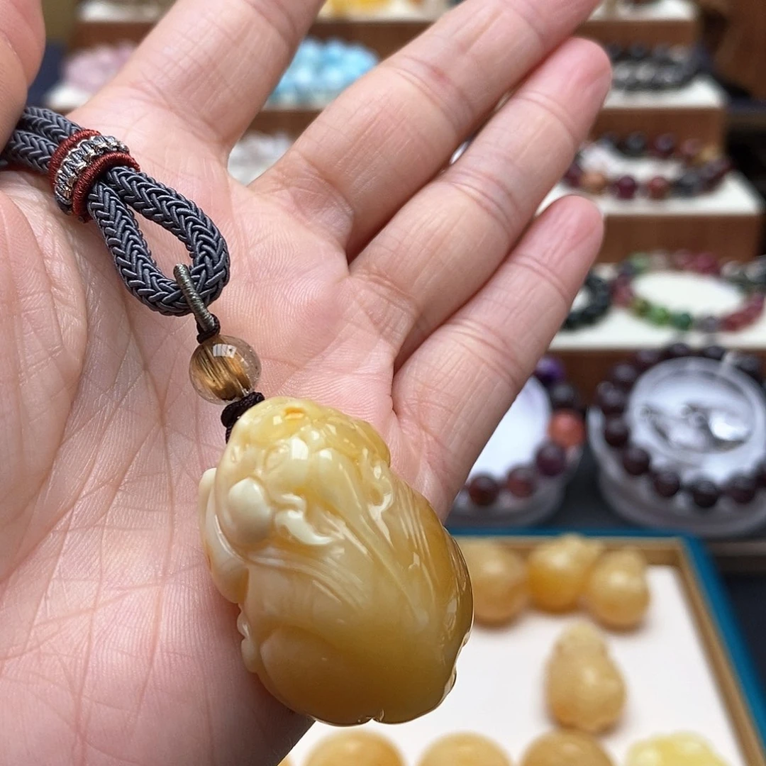 未镶嵌吊坠(赠链)蜜蜡我***樂