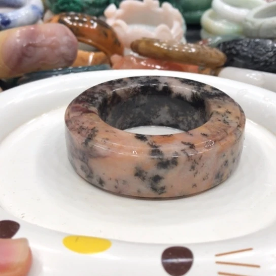 未镶嵌石英质玉珠宝半成品8