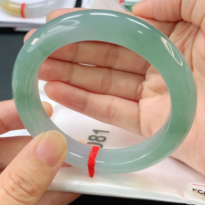 翡翠手镯未镶嵌缅甸55