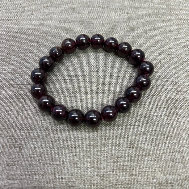 天然石榴石手串8mm