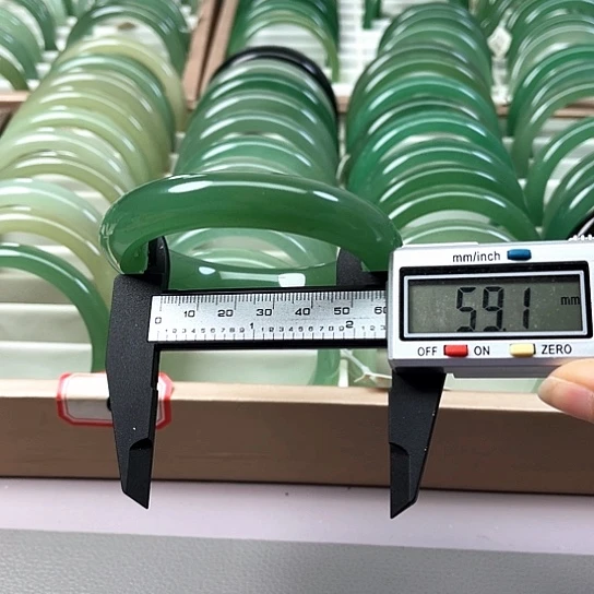 未镶嵌手镯东陵石