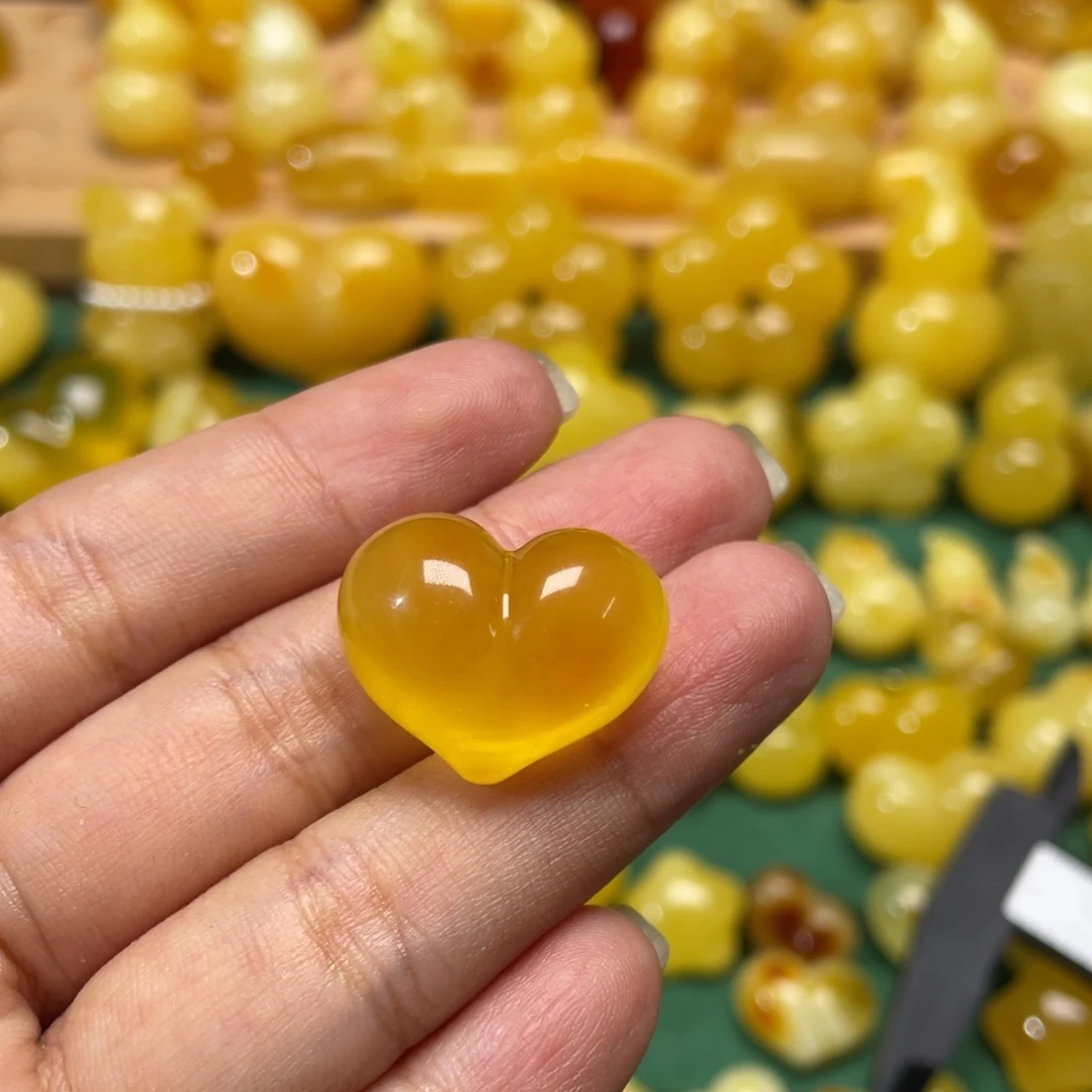 琥珀未镶嵌珠宝奇石