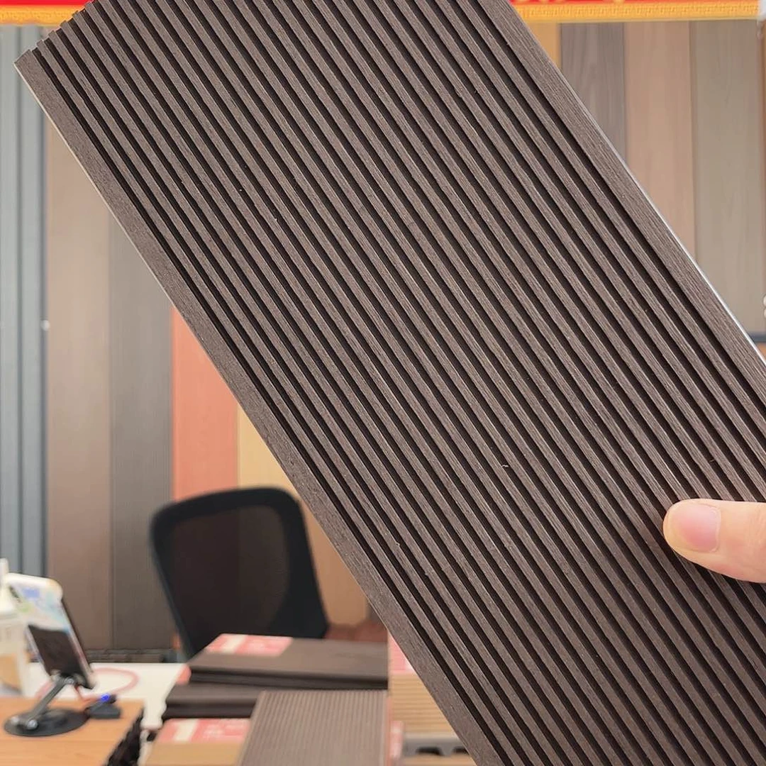 一代直纹浅咖色6 根。卡扣螺丝。