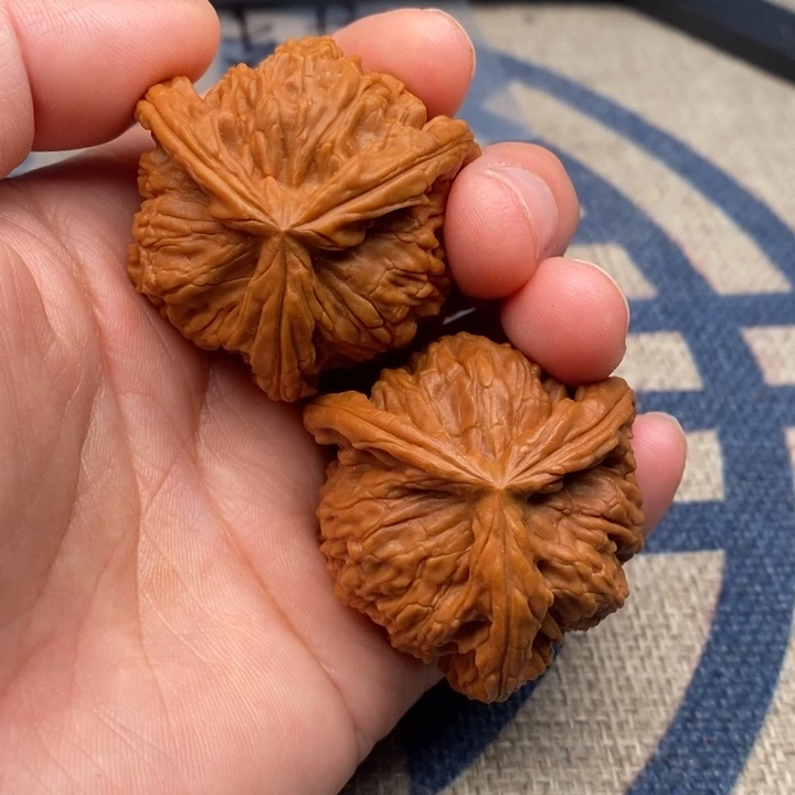 吊坠文玩核桃Z**5三棱