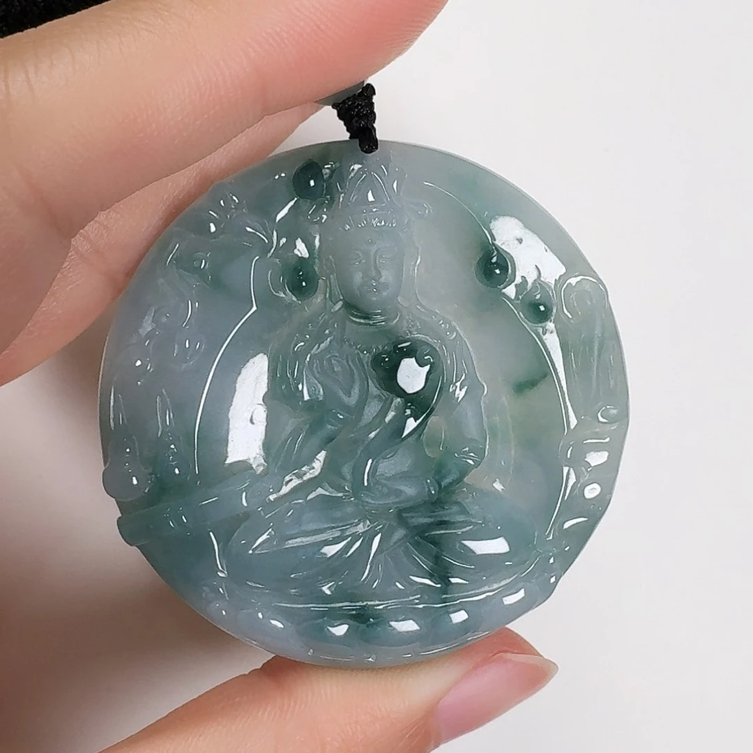 翡翠颈饰未镶嵌观音