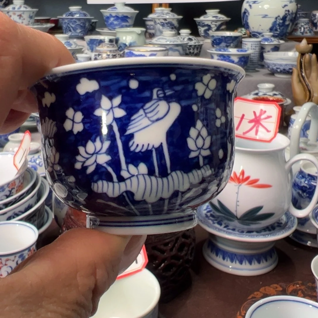 摆件小****?景德镇青花瓷器