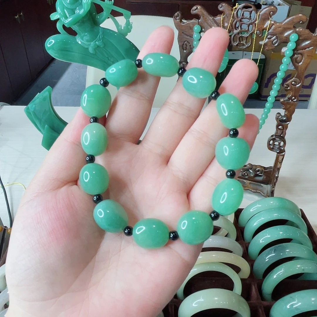 密玉（石英质玉）未镶嵌颈饰