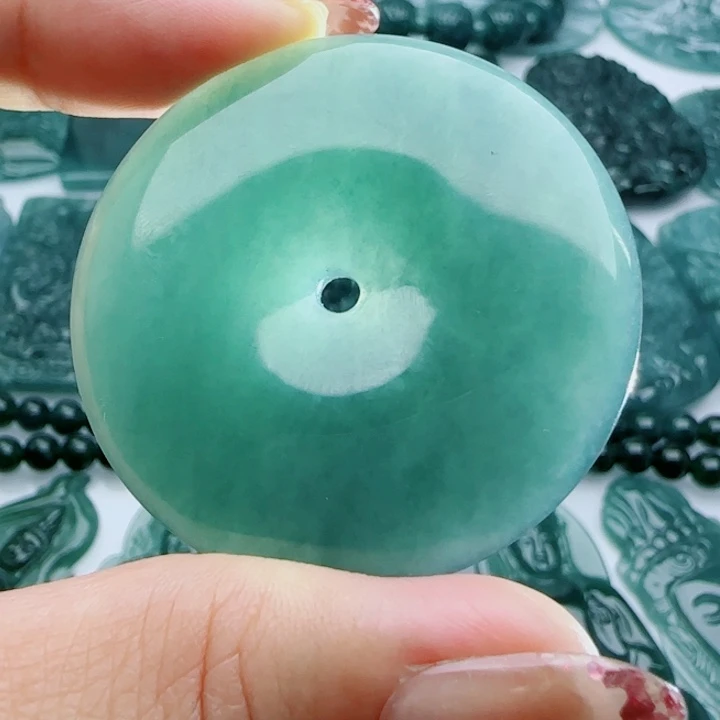 翡翠未镶嵌颈饰多样性发货天然A货翡翠