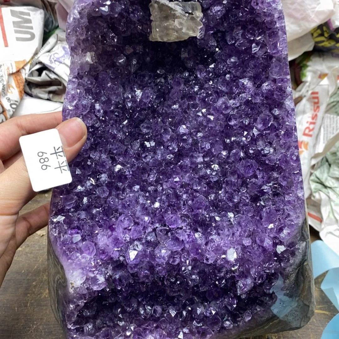 紫晶乌拉圭未镶嵌