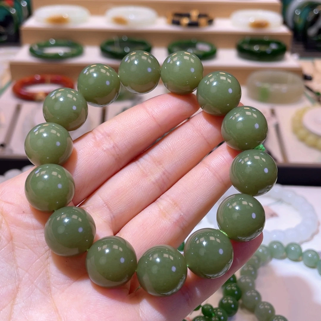 和田玉未镶嵌颈饰高品绿豆黄手串卡16