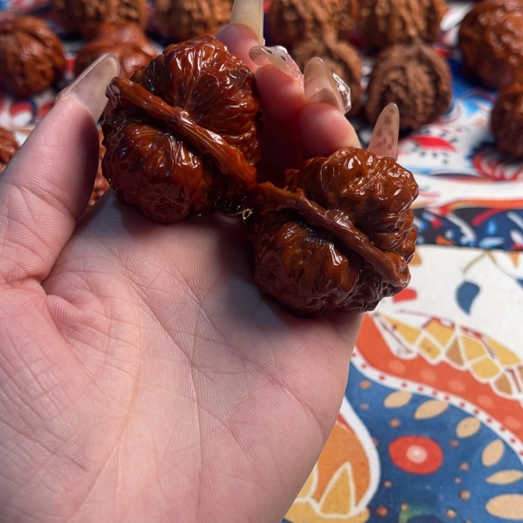 文玩核桃吊坠蛤蟆头40