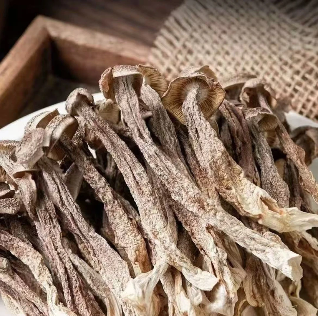 现收精品鹿茸菇炖汤   a