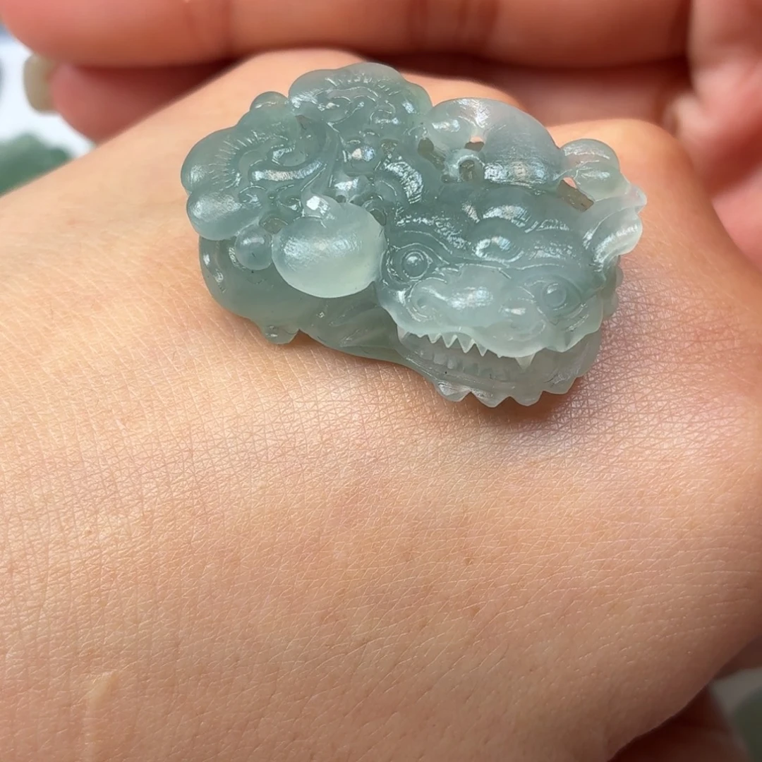 定制翡翠未镶嵌貔貅