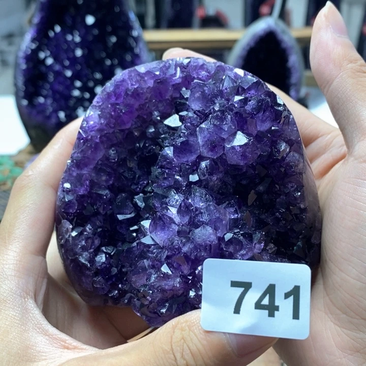 未镶嵌大型摆件（非配饰）水晶
