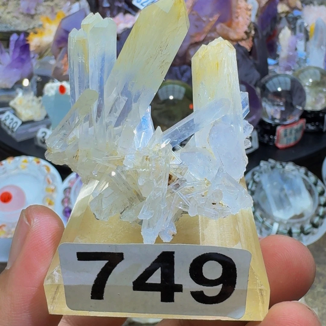 未镶嵌珠宝半成品水晶