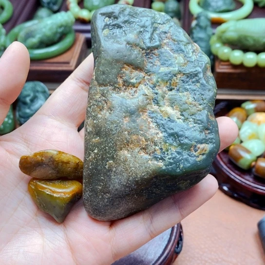 未镶嵌和田玉珠宝奇石