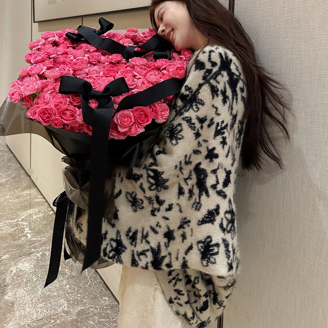 【小呆鸟专享】黑白花纹毛呢廓形垂坠花卉上衣