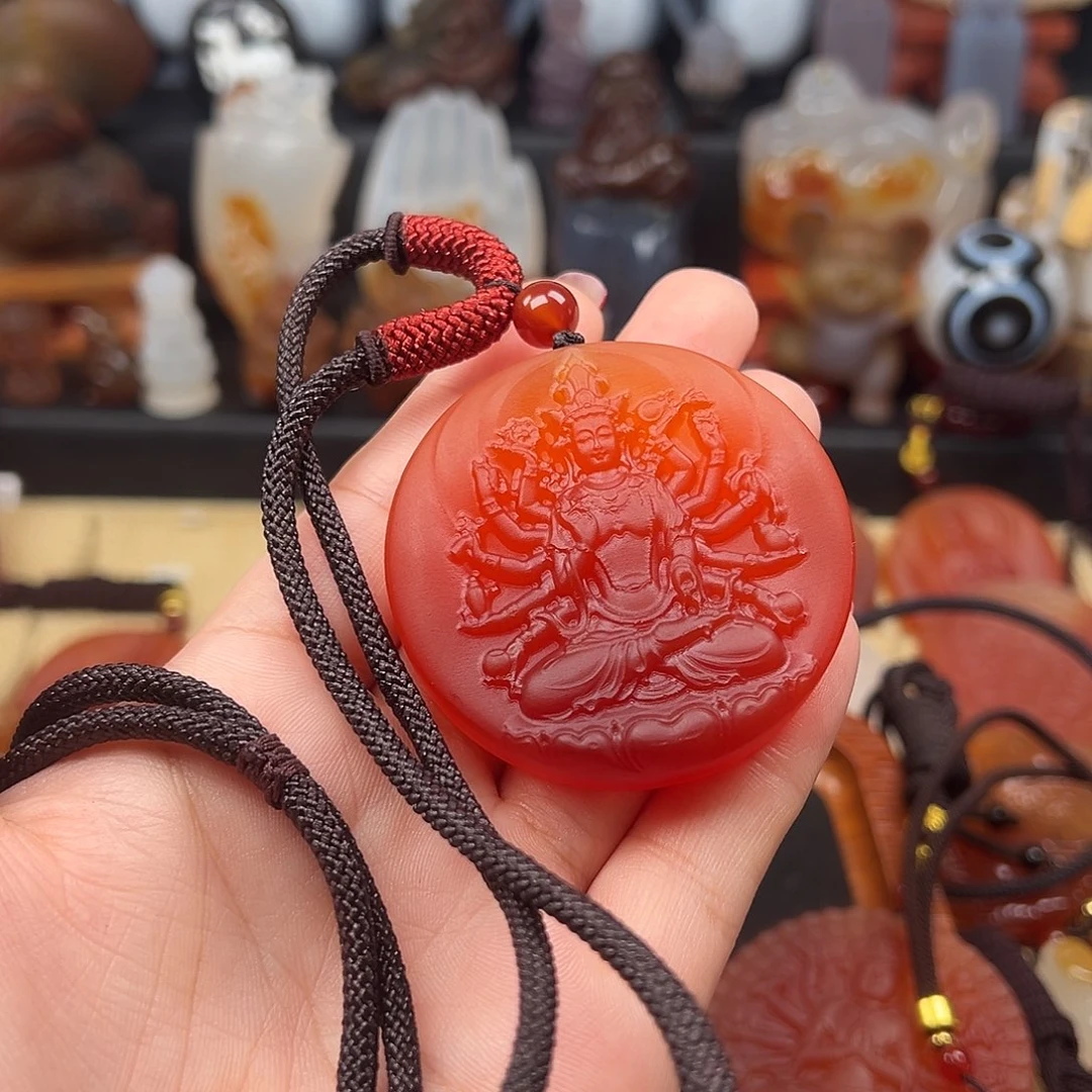 刘***吉玛瑙/玉髓未镶嵌颈饰