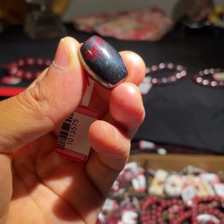 天然辰砂原矿桶珠