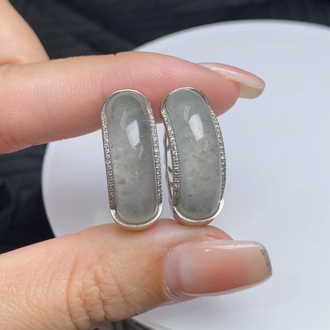 翡翠18K金镶嵌耳饰黑钢圈圈