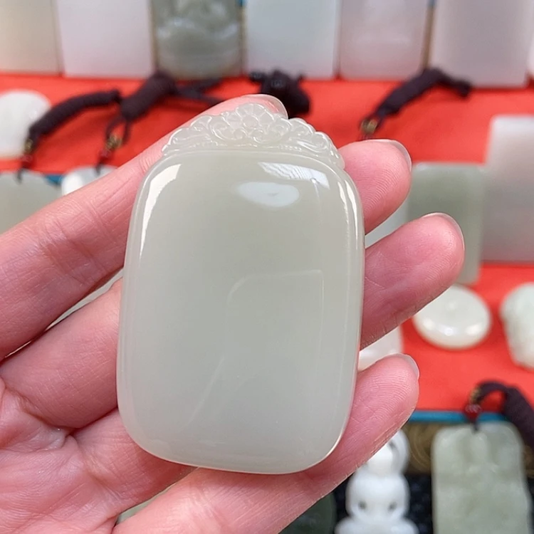 【闪购商品】颈饰未镶嵌和田玉