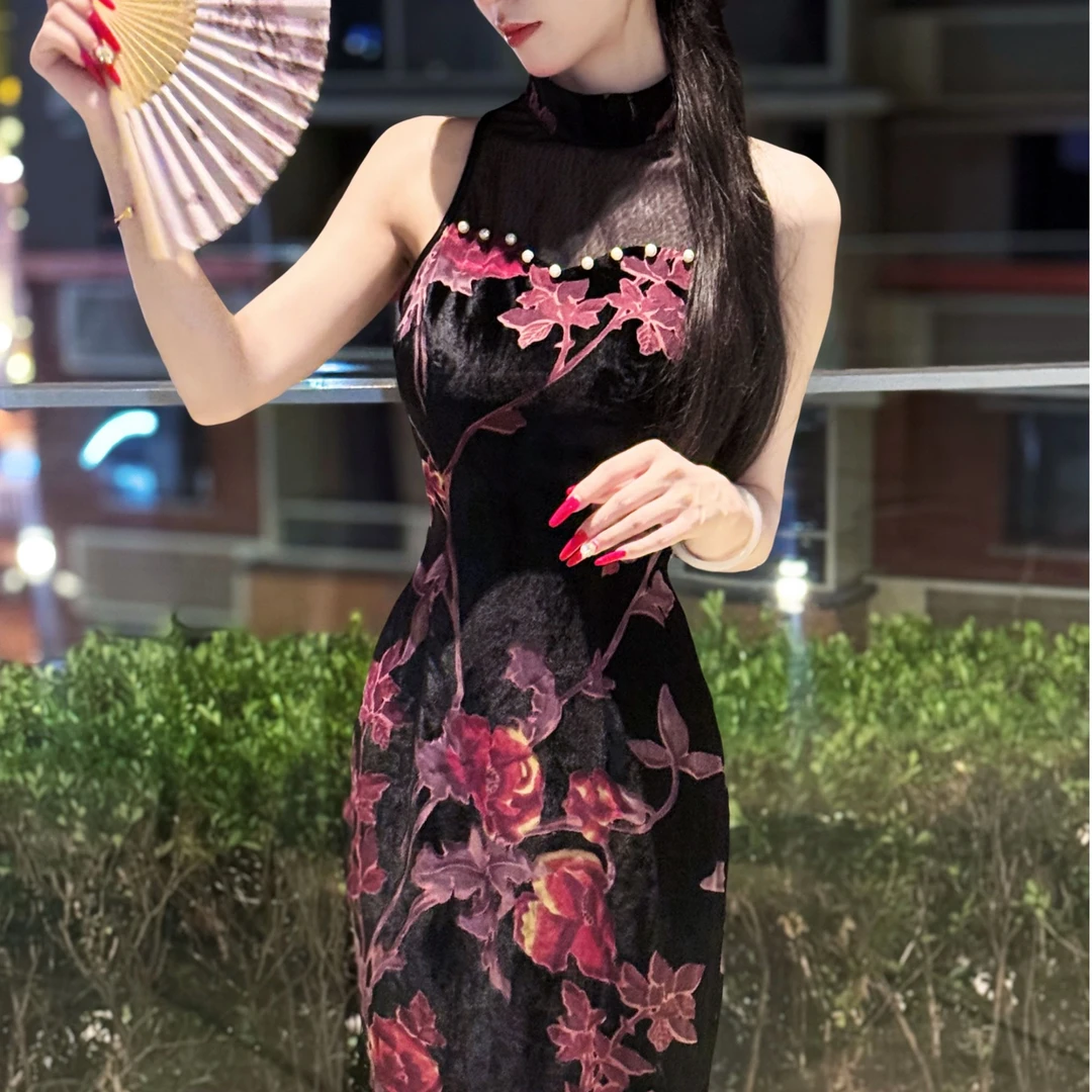 LHMknk1画报夫人原创自制新中式短袖旗袍秋冬烂花绒  红花娆
