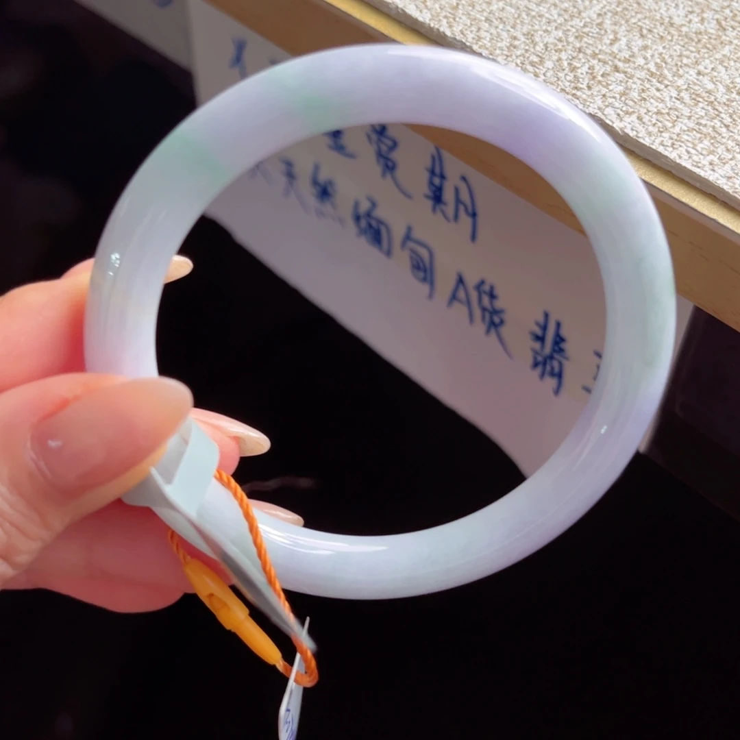 未镶嵌手镯翡翠手镯
