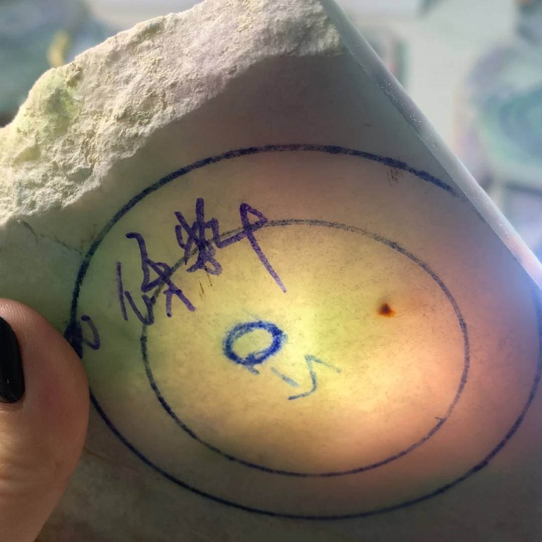 定制翡翠未镶嵌翡翠手镯