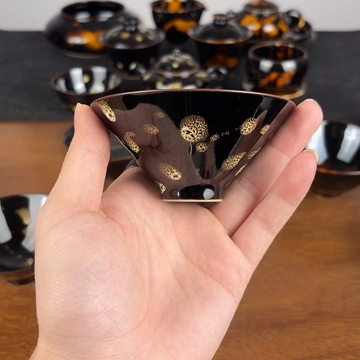 瓷点彩鹧鸪斑斗笠盏