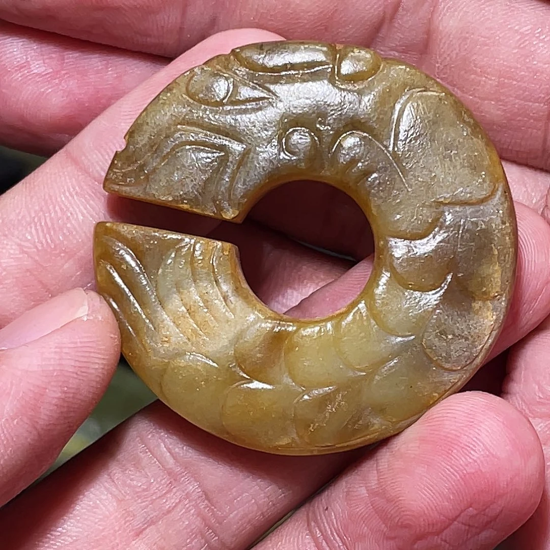 用***2和田玉（糖玉）未镶嵌挂件