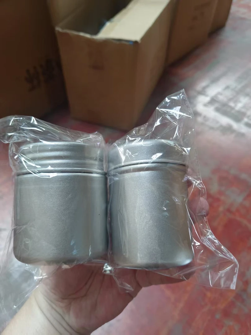 瑕疵冰花纯钛茶叶罐（两款可选）