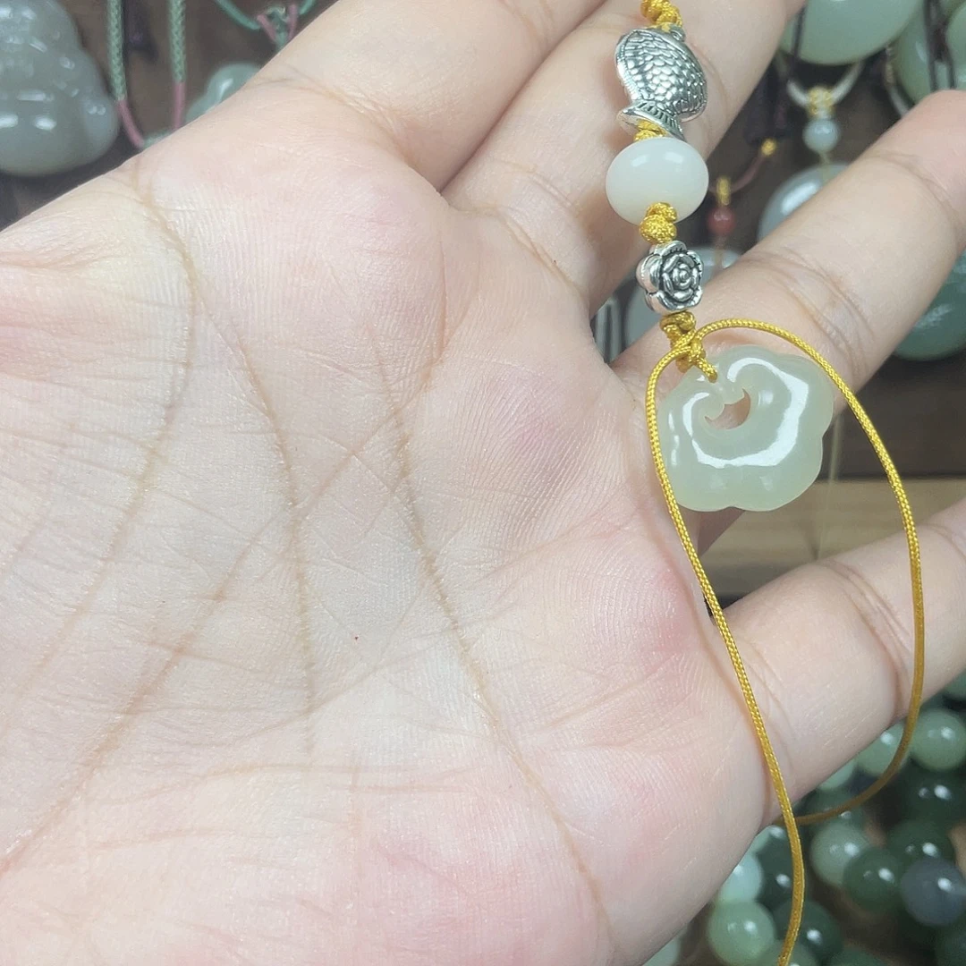未镶嵌和田玉手机链