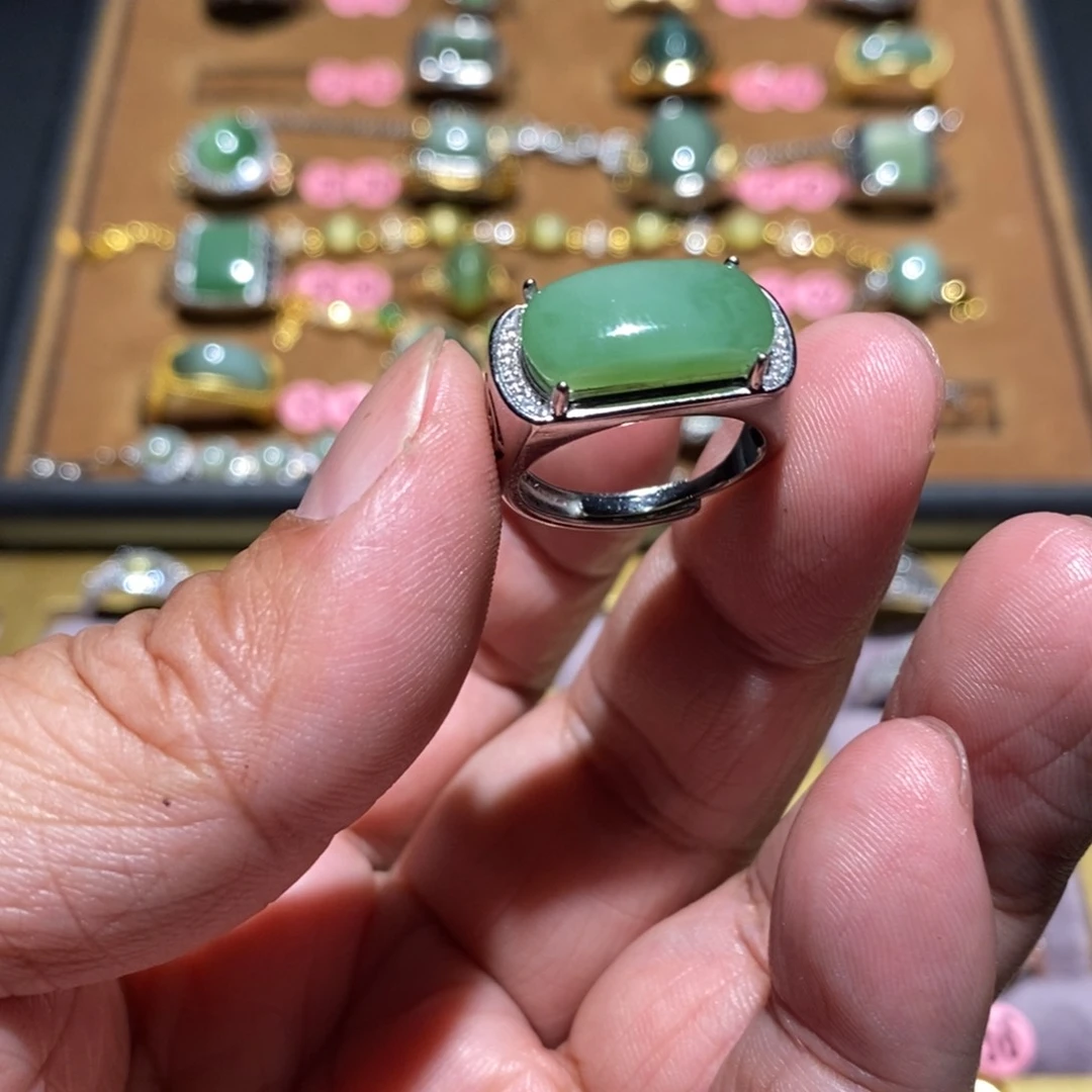 和田玉（碧玉）戒指未镶嵌啊**郎