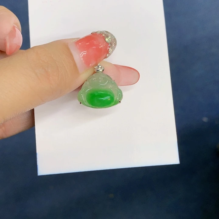 颈饰18K金镶嵌翡翠D*.天然翡翠