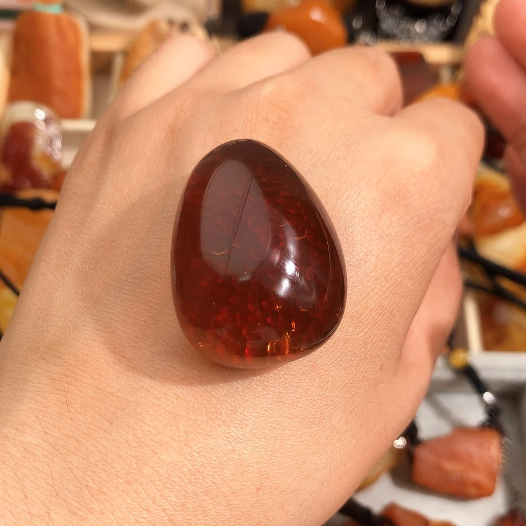 蜜蜡裸石未镶嵌小**?你