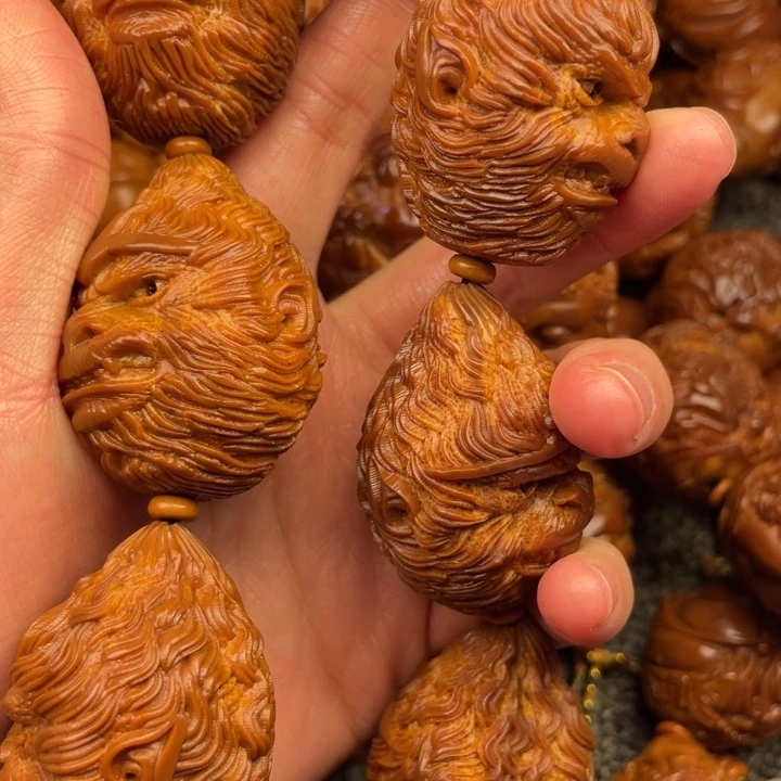 橄榄核吊坠不****）橄榄核手持