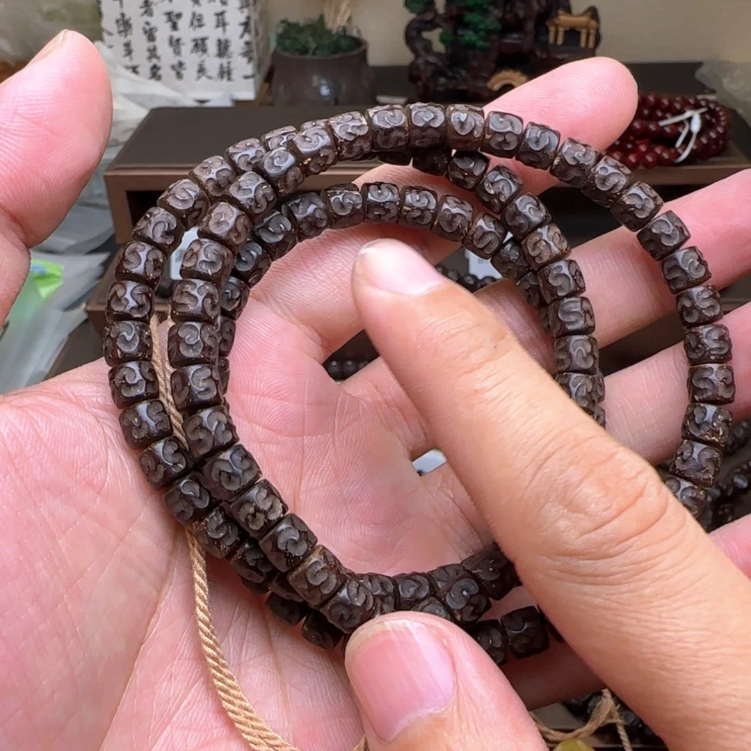 哒***)椰蒂吊坠7.6乱山108