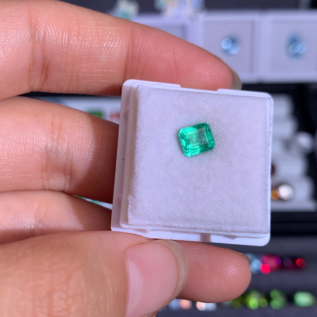 裸石祖母绿0.97ct