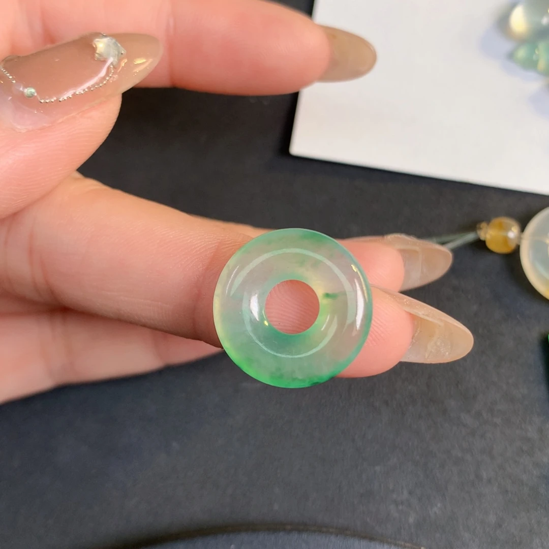 翡翠裸石17.88/3.58翡翠翡翠