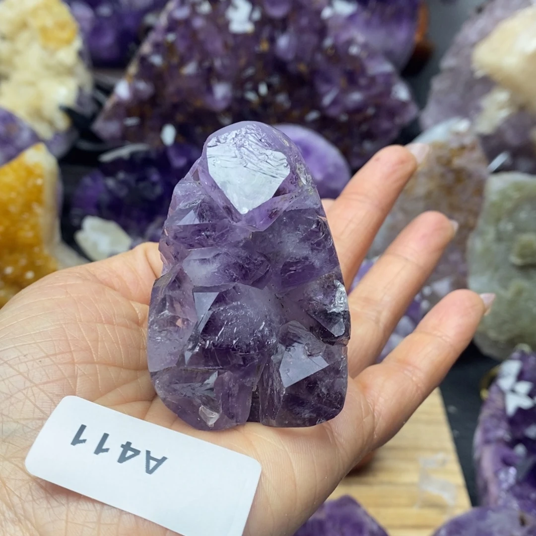 未镶嵌水晶大型摆件（非配饰）