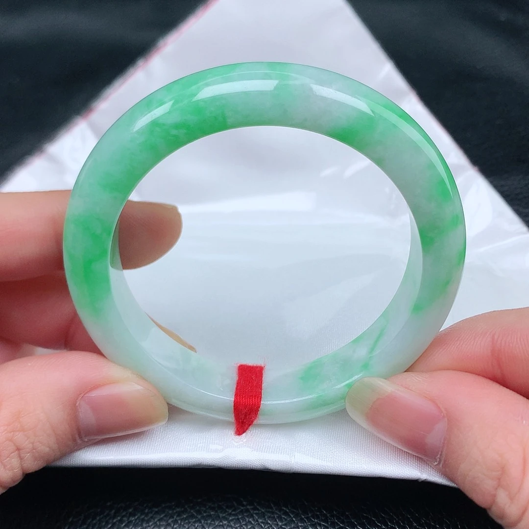 未镶嵌手镯翡翠天然